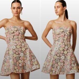 NWOT Elliat Forsythia Strapless Dress Size Small Flower Sequins